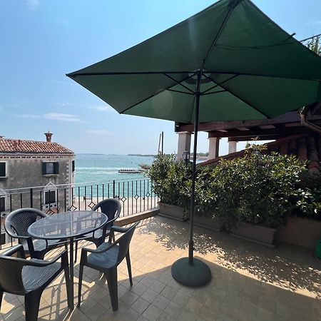 Ca' Delfina Holiday Home Venice Exterior photo