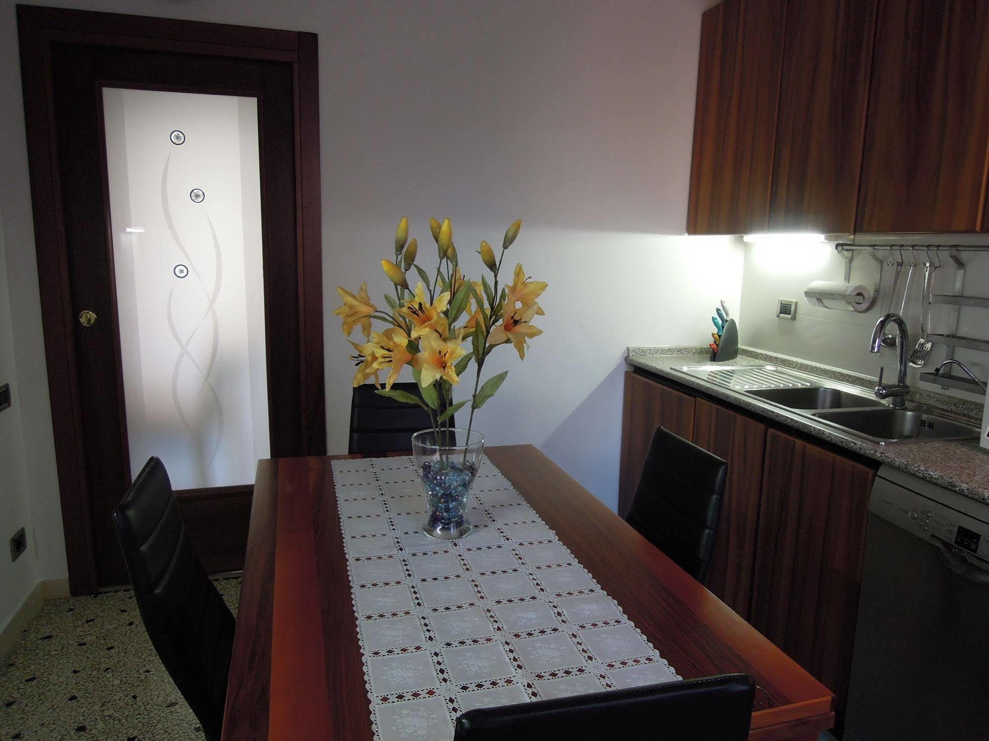 Ca' Delfina Holiday Home Venice Exterior photo